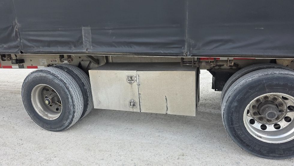 Flatbed Trailer-Semi Trailers-Reitnouer-2016-Trailer-Millwood-WV-527,985\n\t\tmiles-$ 31,250 - Image 11