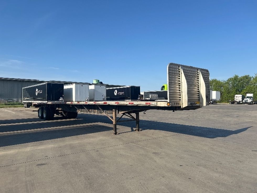 Flatbed Trailer-Semi Trailers-Utility-2013-Trailer-Goshen-IN-37,461\n\t\tmiles-$ 20,500 - Image 1