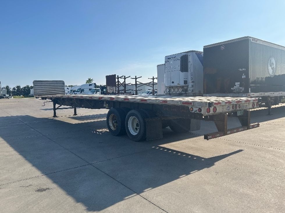 Flatbed Trailer-Semi Trailers-Utility-2013-Trailer-Goshen-IN-37,461\n\t\tmiles-$ 20,500 - Image 3