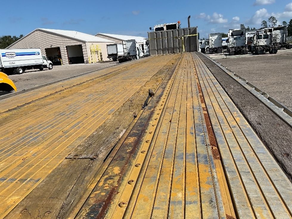 Flatbed Trailer-Semi Trailers-Utility-2014-Trailer-Miami-FL-239,827\n\t\tmiles-$ 24,500 - Image 16