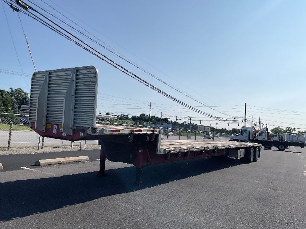 2015 Utility Trailer Flatbed Trailer