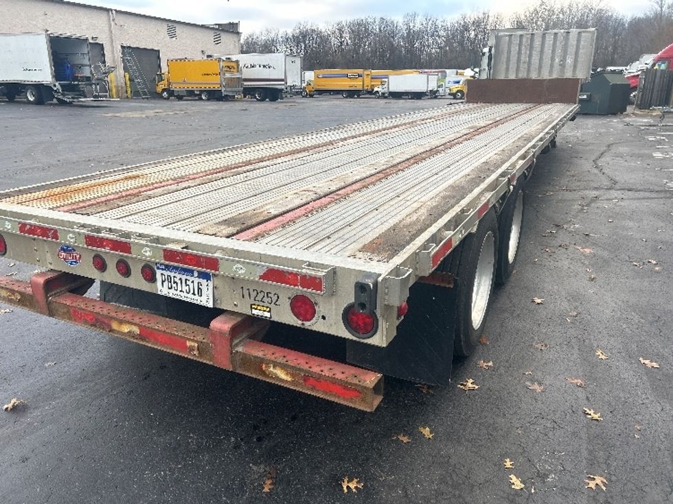 Flatbed Trailer-Semi Trailers-Utility-2015-Trailer-Louisville-KY-331,280\n\t\tmiles-$ 31,500 - Image 9