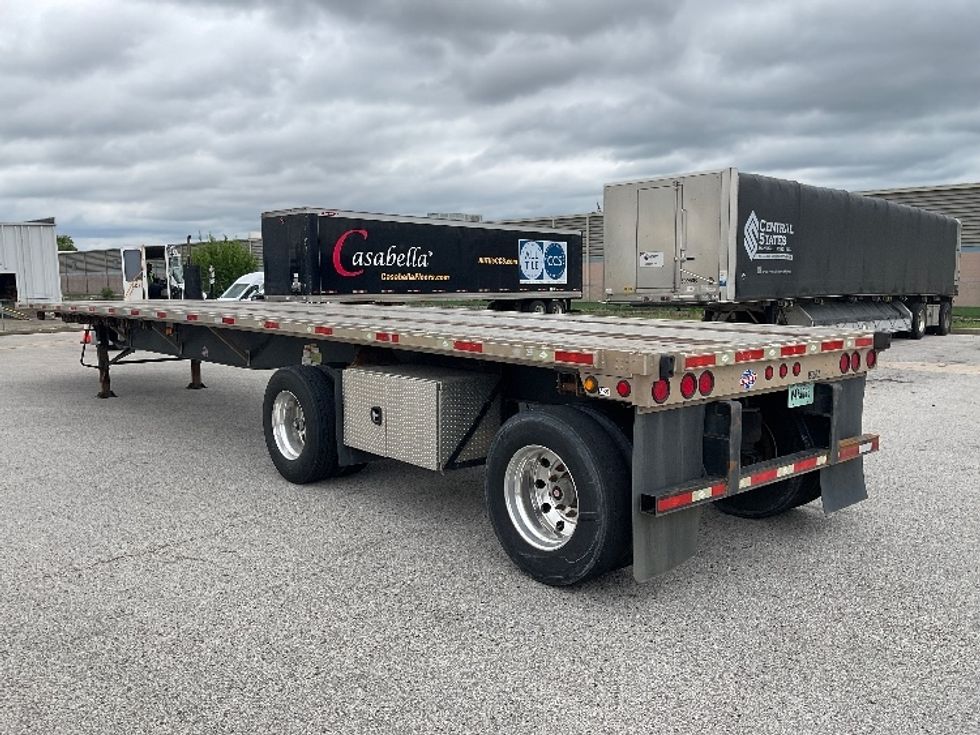 Flatbed Trailer-Semi Trailers-Utility-2016-Trailer-Earth City-MO-457,107\n\t\tmiles-$ 23,500 - Image 3
