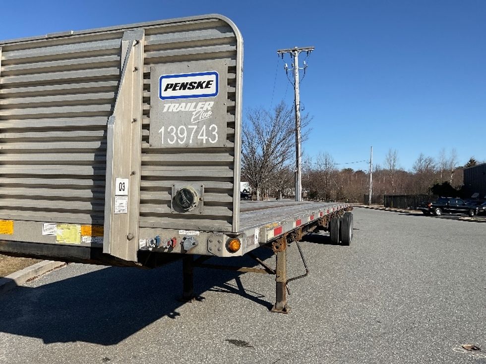 Flatbed Trailer-Semi Trailers-Utility-2016-Trailer-Fitchburg-MA-372,820\n\t\tmiles-$ 24,750 - Image 1
