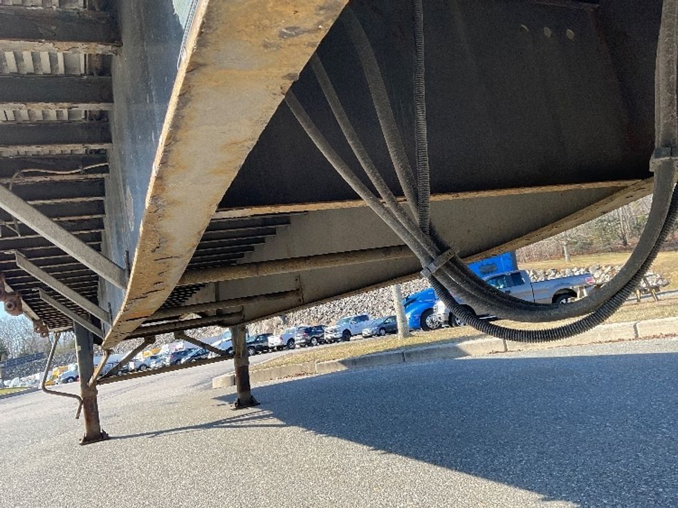 Flatbed Trailer-Semi Trailers-Utility-2016-Trailer-Fitchburg-MA-372,820\n\t\tmiles-$ 24,750 - Image 15