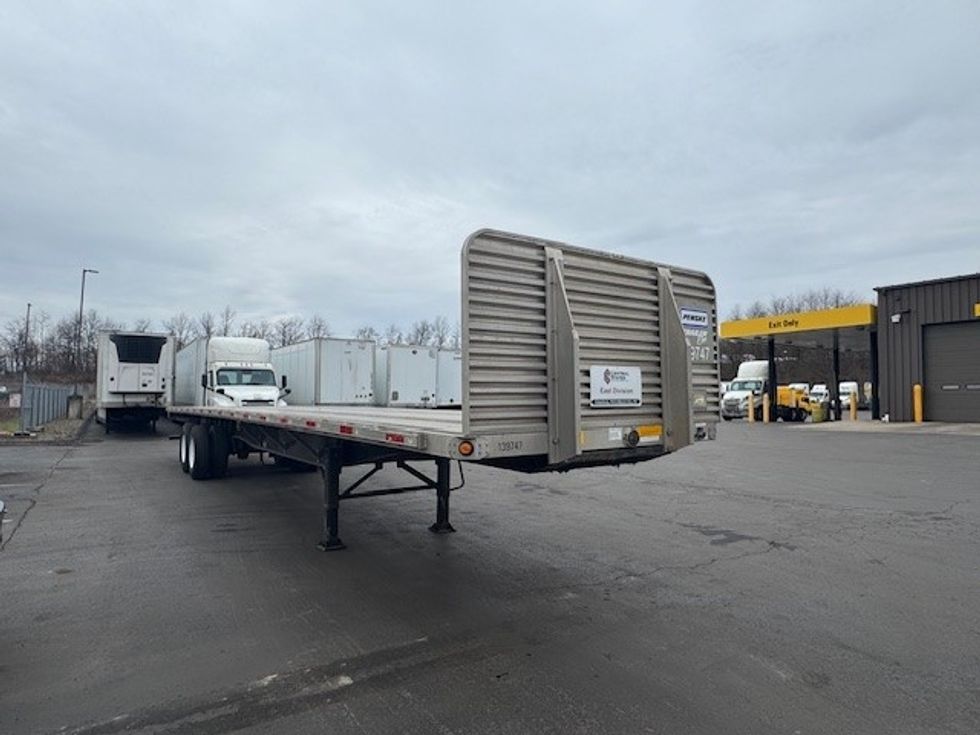 Flatbed Trailer-Semi Trailers-Utility-2016-Trailer-Mount Pleasant-PA-228,160\n\t\tmiles-$ 24,750 - Image 1