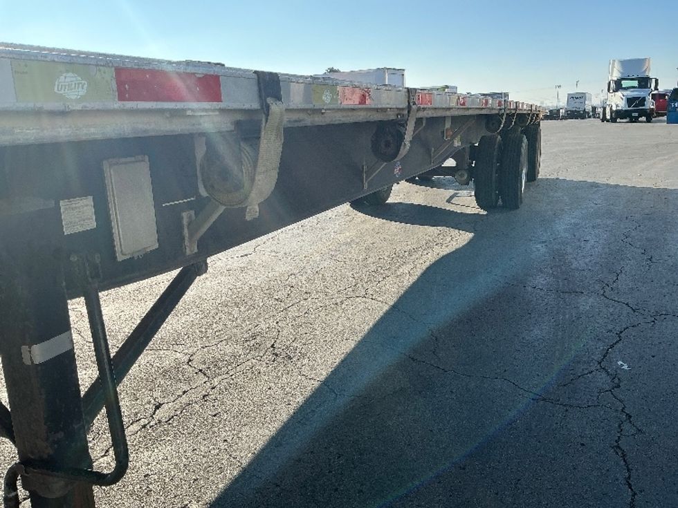 Flatbed Trailer-Semi Trailers-Utility-2016-Trailer-Tulsa-OK-458,831\n\t\tmiles-$ 26,250 - Image 8