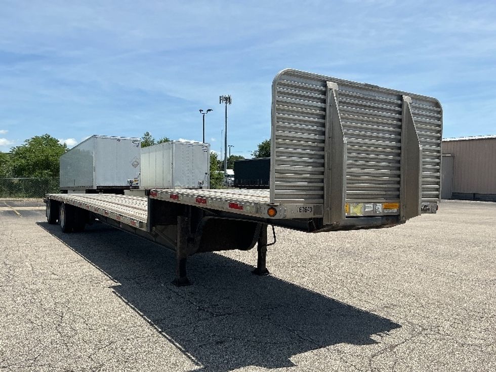 Flatbed Trailer-Semi Trailers-Utility-2017-Trailer-Elkhart-IN-133,122\n\t\tmiles-$ 34,000 - Image 1