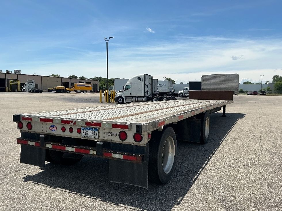Flatbed Trailer-Semi Trailers-Utility-2017-Trailer-Elkhart-IN-133,122\n\t\tmiles-$ 34,000 - Image 4