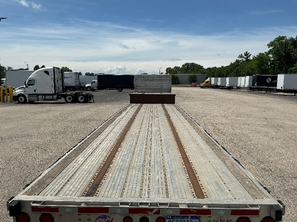 Flatbed Trailer-Semi Trailers-Utility-2017-Trailer-Elkhart-IN-133,122\n\t\tmiles-$ 34,000 - Image 6