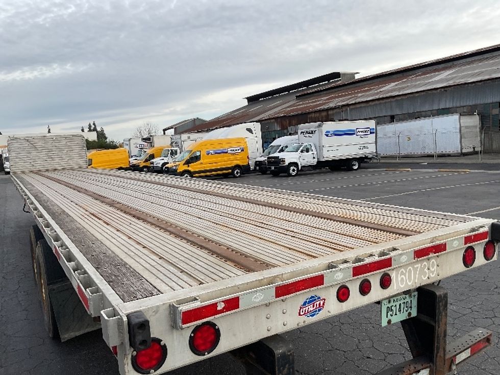Flatbed Trailer-Semi Trailers-Utility-2017-Trailer-Fontana-CA-340,651\n\t\tmiles-$ 27,500 - Image 10