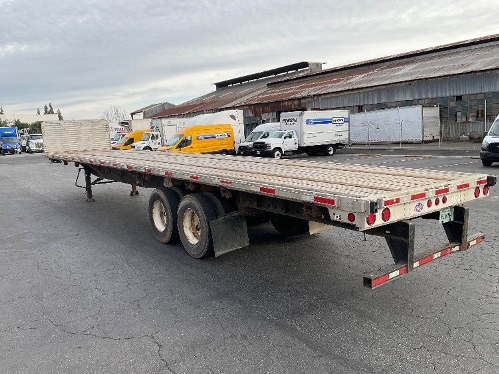 Flatbed Trailer-Semi Trailers-Utility-2017-Trailer-Fontana-CA-340,651\n\t\tmiles-$ 27,500 - Image 3