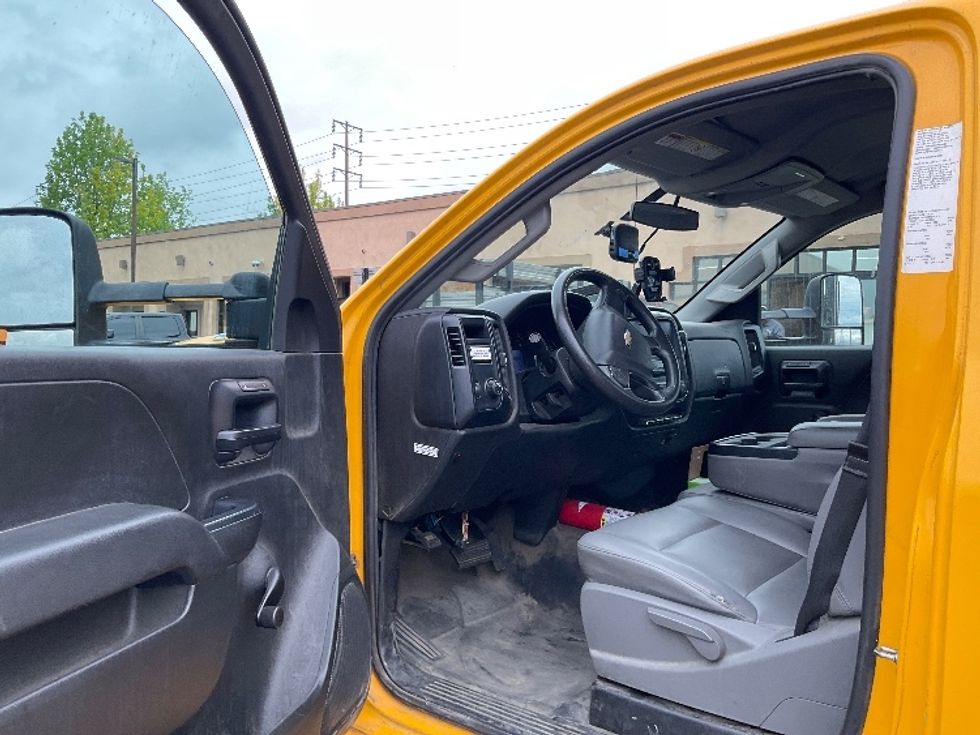 Flatbed Truck-Light and Medium Duty Trucks-Chevrolet-2021-SILVERAD-Fontana-CA-121,231\n\t\tmiles-$ 59,000 - Image 16