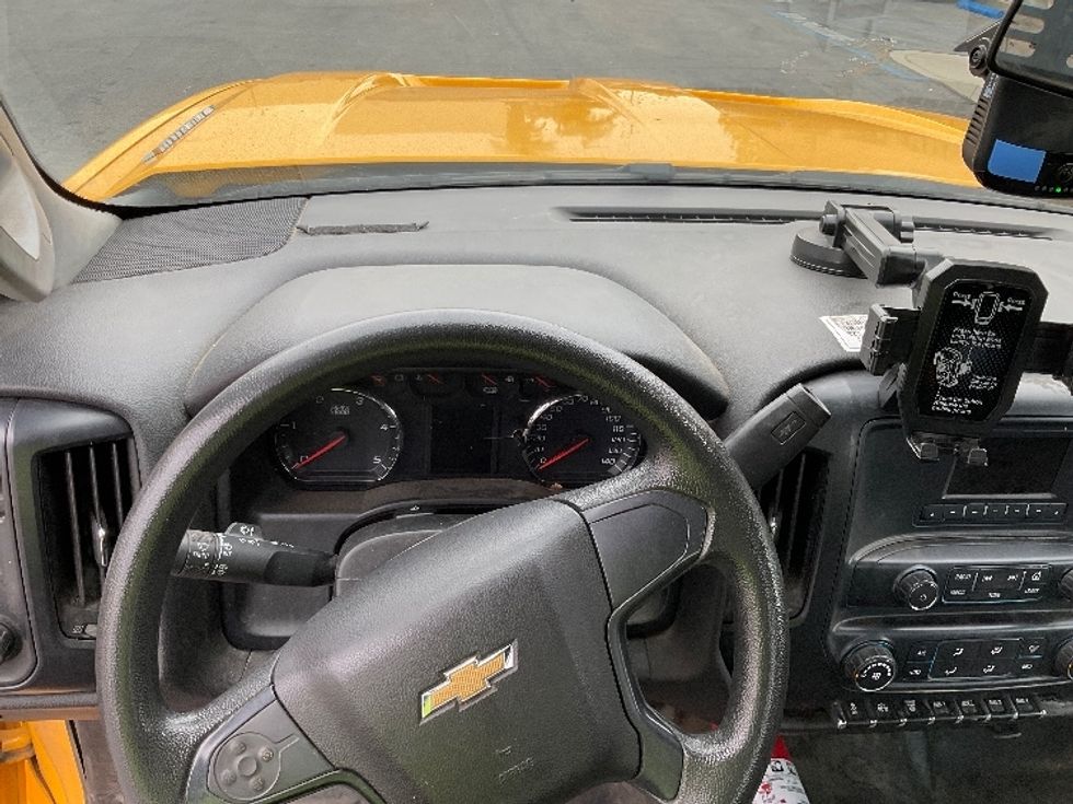 Flatbed Truck-Light and Medium Duty Trucks-Chevrolet-2021-SILVERAD-Fontana-CA-121,231\n\t\tmiles-$ 59,000 - Image 18