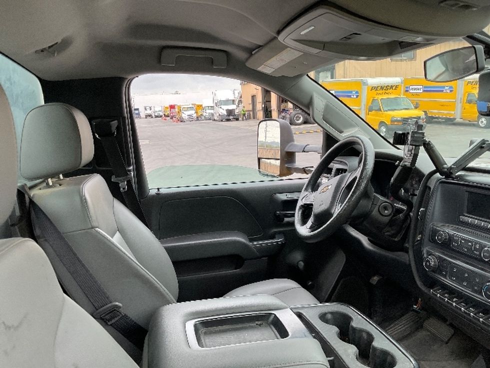 Flatbed Truck-Light and Medium Duty Trucks-Chevrolet-2021-SILVERAD-Fontana-CA-121,231\n\t\tmiles-$ 59,000 - Image 22