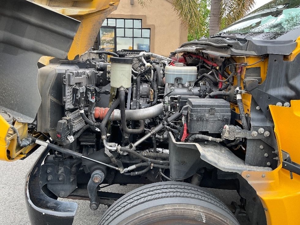 Flatbed Truck-Light and Medium Duty Trucks-Chevrolet-2021-SILVERAD-Fontana-CA-121,231\n\t\tmiles-$ 59,000 - Image 24