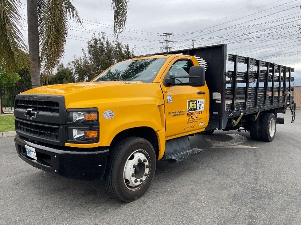 Flatbed Truck-Light and Medium Duty Trucks-Chevrolet-2021-SILVERAD-Fontana-CA-121,231\n\t\tmiles-$ 59,000 - Image 3