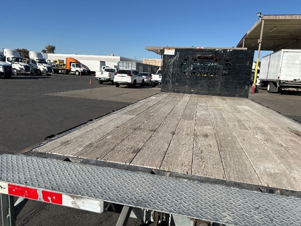 Flatbed Truck-Light and Medium Duty Trucks-Chevrolet-2021-SILVERAD-Phoenix-AZ-36,684\n\t\tmiles-$ 44,250 - Image 11