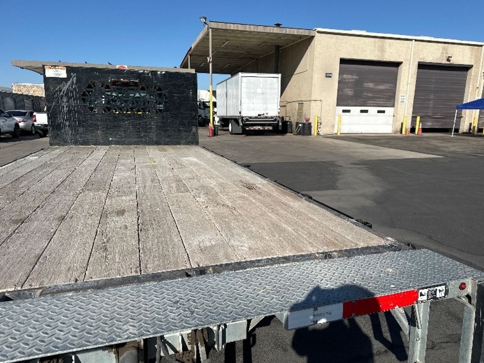 Flatbed Truck-Light and Medium Duty Trucks-Chevrolet-2021-SILVERAD-Phoenix-AZ-36,684\n\t\tmiles-$ 44,250 - Image 12