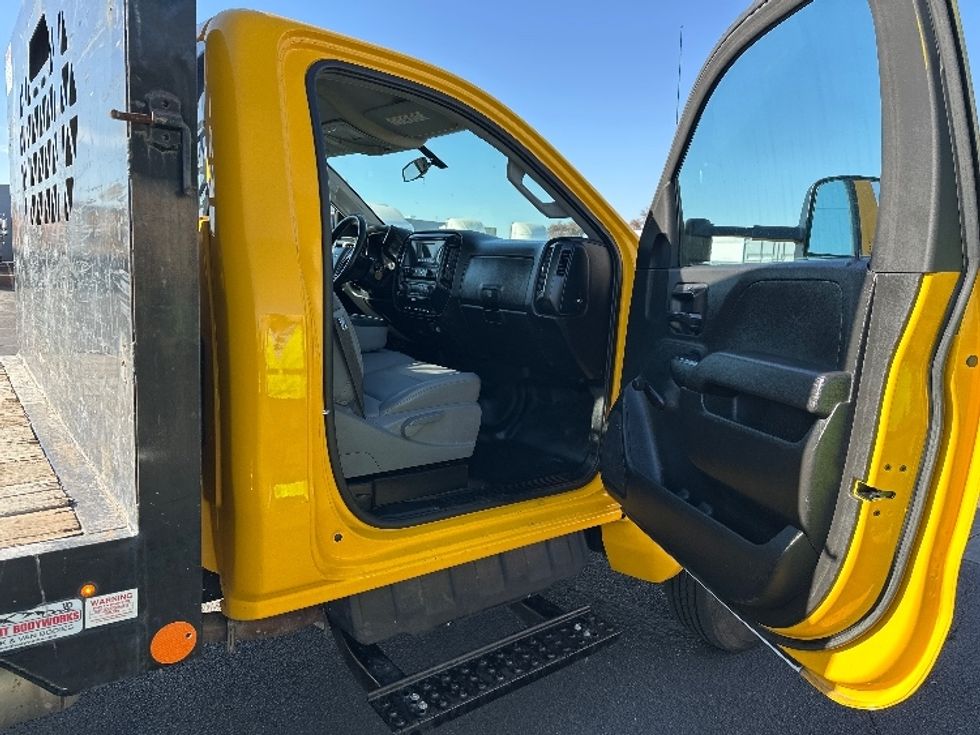 Flatbed Truck-Light and Medium Duty Trucks-Chevrolet-2021-SILVERAD-Phoenix-AZ-36,684\n\t\tmiles-$ 44,250 - Image 20