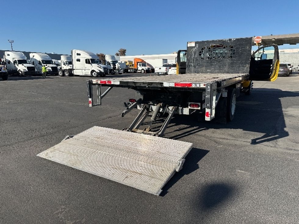 Flatbed Truck-Light and Medium Duty Trucks-Chevrolet-2021-SILVERAD-Phoenix-AZ-36,684\n\t\tmiles-$ 44,250 - Image 9