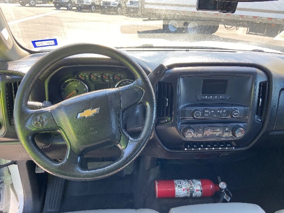 Flatbed Truck-Light and Medium Duty Trucks-Chevrolet-2021-SILVERAD-San Antonio-TX-136,151\n\t\tmiles-$ 36,000 - Image 14