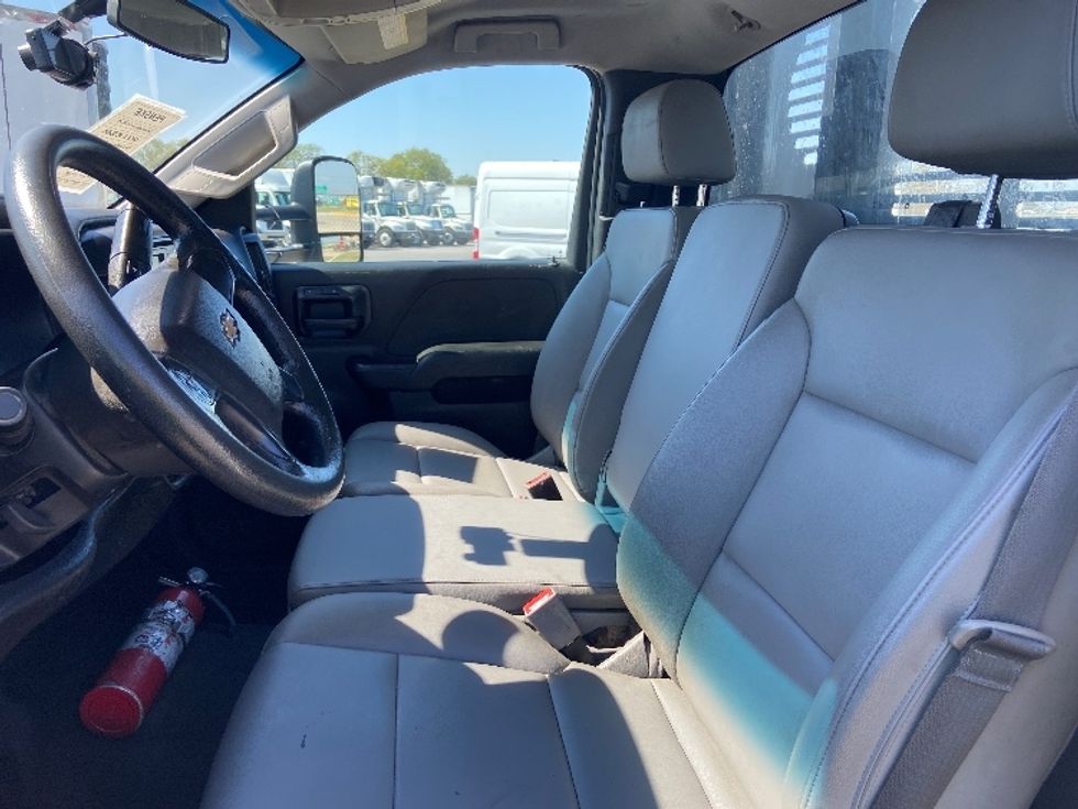 Flatbed Truck-Light and Medium Duty Trucks-Chevrolet-2021-SILVERAD-San Antonio-TX-136,151\n\t\tmiles-$ 36,000 - Image 15