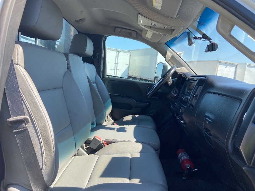 Flatbed Truck-Light and Medium Duty Trucks-Chevrolet-2021-SILVERAD-San Antonio-TX-136,151\n\t\tmiles-$ 36,000 - Image 18