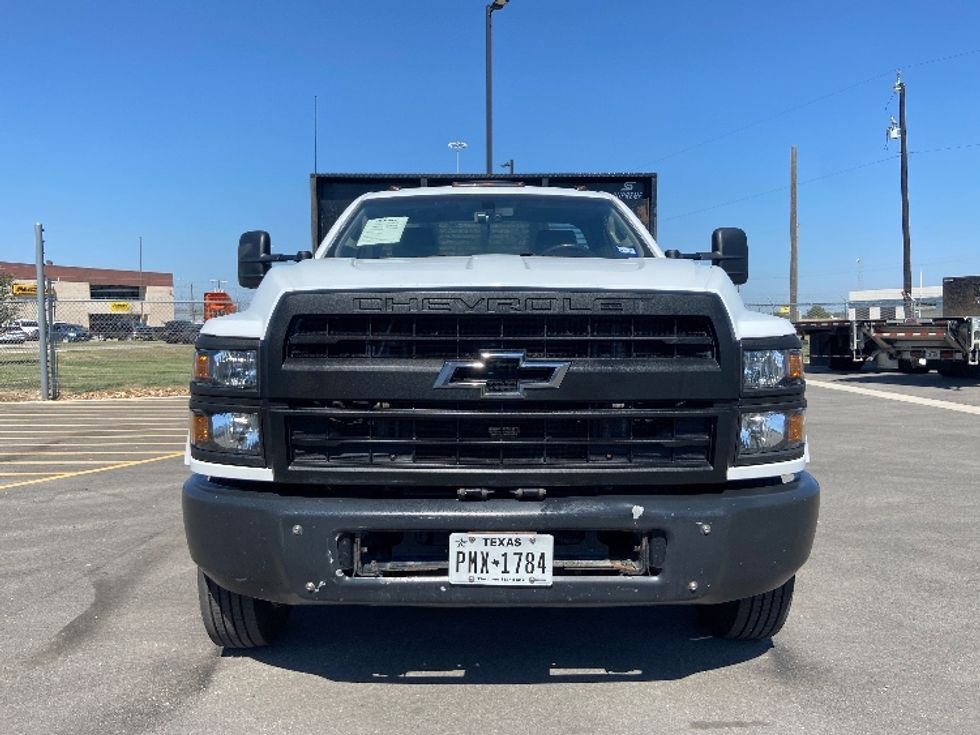 Flatbed Truck-Light and Medium Duty Trucks-Chevrolet-2021-SILVERAD-San Antonio-TX-136,151\n\t\tmiles-$ 36,000 - Image 2