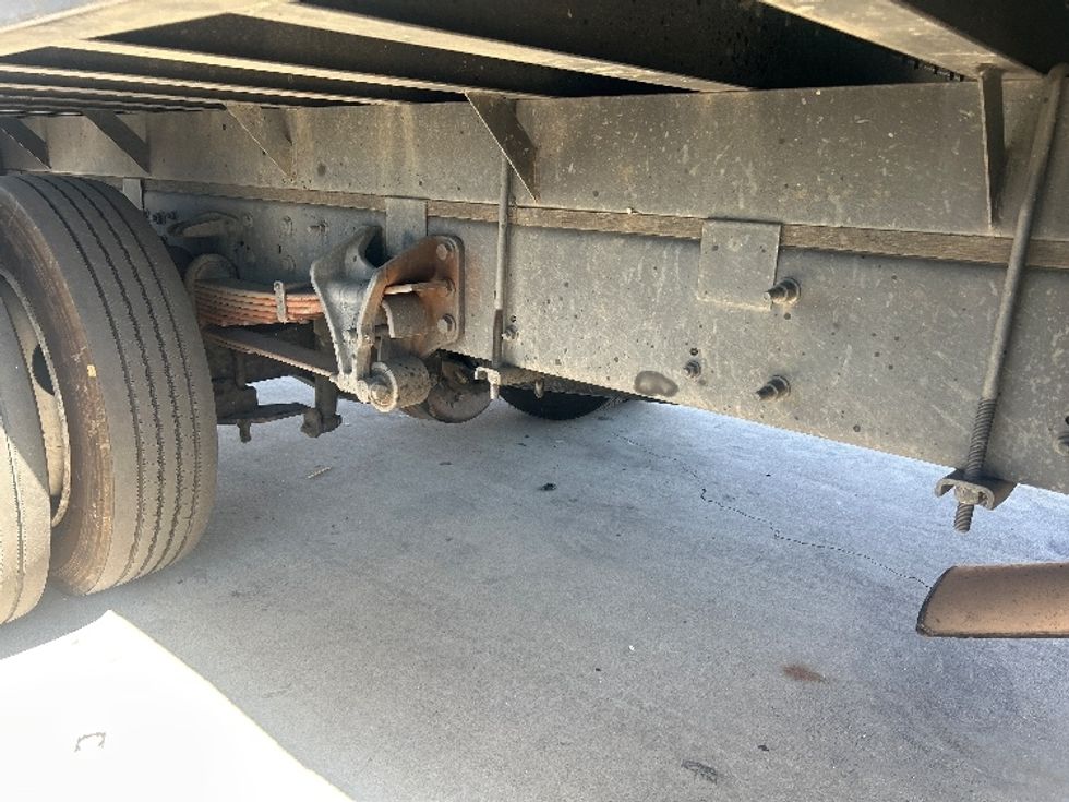 Flatbed Truck-Light and Medium Duty Trucks-Chevrolet-2021-SILVERAD-Torrance-CA-165,666\n\t\tmiles-$ 27,250 - Image 14
