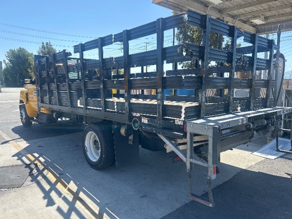 Flatbed Truck-Light and Medium Duty Trucks-Chevrolet-2021-SILVERAD-Torrance-CA-165,666\n\t\tmiles-$ 27,250 - Image 6