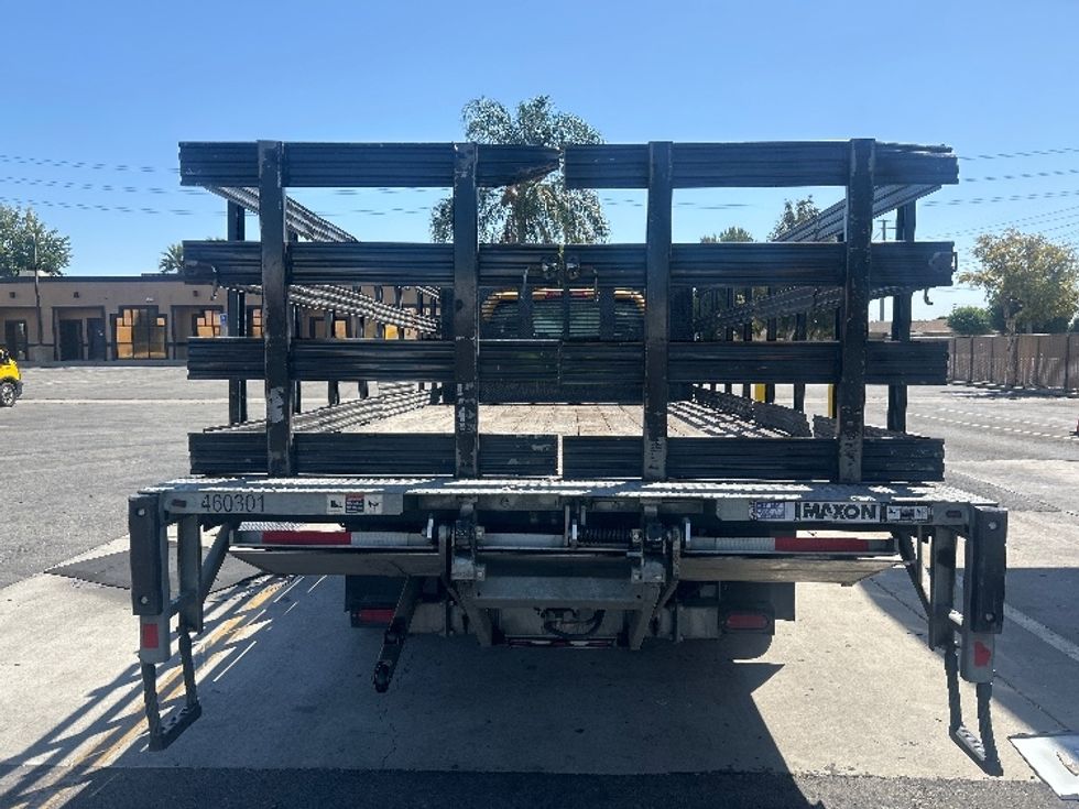 Flatbed Truck-Light and Medium Duty Trucks-Chevrolet-2021-SILVERAD-Torrance-CA-165,666\n\t\tmiles-$ 27,250 - Image 7