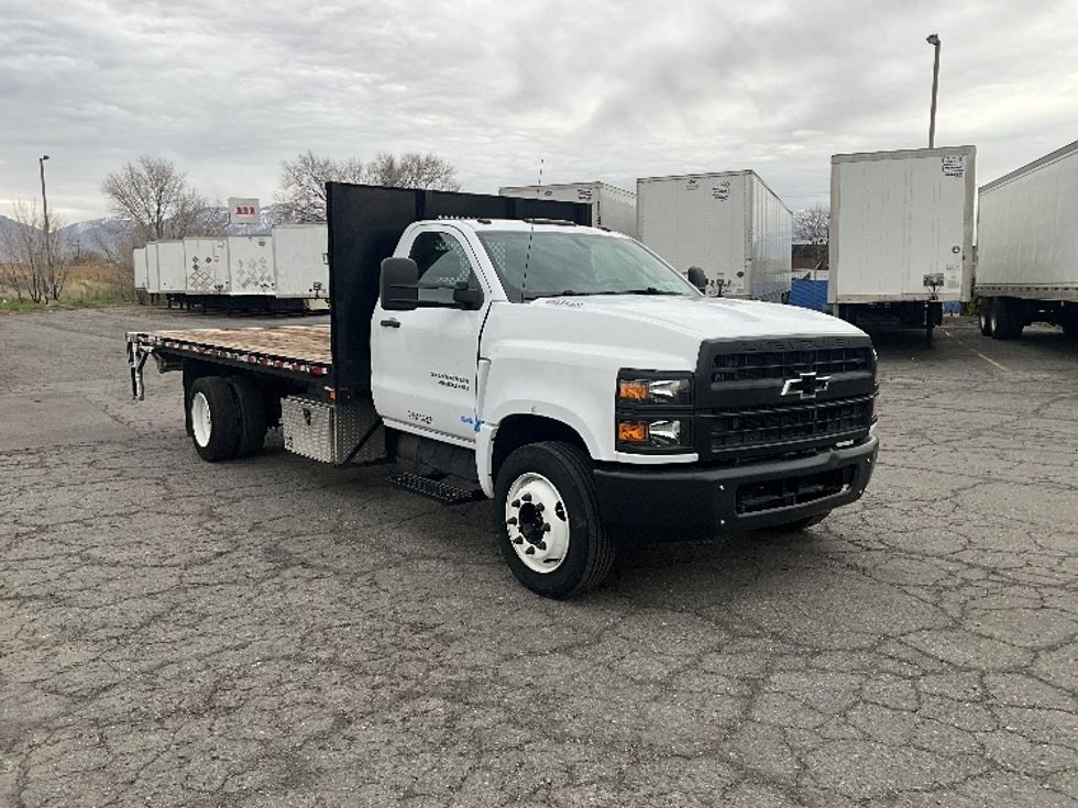 Flatbed Truck-Light and Medium Duty Trucks-Chevrolet-2021-SILVERAD-West Valley City-UT-57,185\n\t\tmiles-$ 42,750 - Image 1