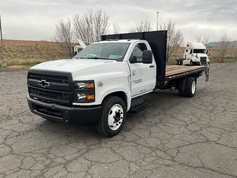Flatbed Truck-Light and Medium Duty Trucks-Chevrolet-2021-SILVERAD-West Valley City-UT-57,185\n\t\tmiles-$ 42,750 - Image 3