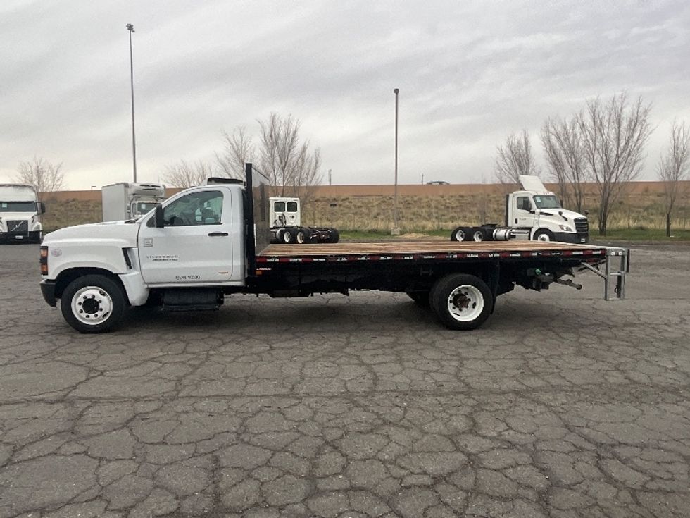 Flatbed Truck-Light and Medium Duty Trucks-Chevrolet-2021-SILVERAD-West Valley City-UT-57,185\n\t\tmiles-$ 42,750 - Image 4