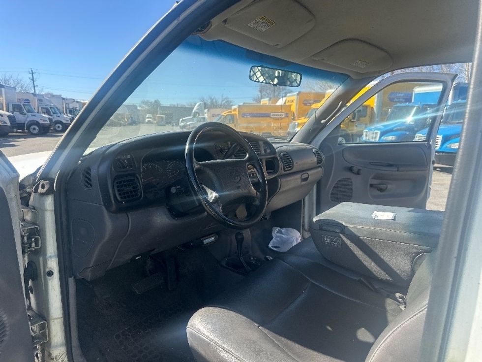 Flatbed Truck-Light and Medium Duty Trucks-Dodge-2000-RAM-Sparks-NV-179,838\n\t\tmiles-$ 8,000 - Image 16