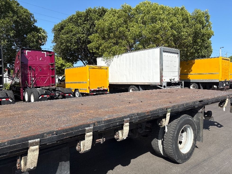 Flatbed Truck-Light and Medium Duty Trucks-Ford-2007-F650-Medley-FL-279,363\n\t\tmiles-$ 6,000 - Image 20
