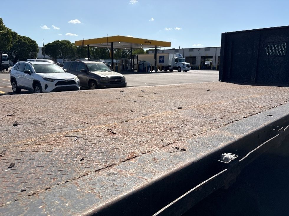 Flatbed Truck-Light and Medium Duty Trucks-Ford-2007-F650-Medley-FL-279,363\n\t\tmiles-$ 6,000 - Image 21