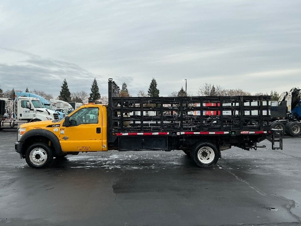 Flatbed Truck-Light and Medium Duty Trucks-Ford-2012-F450-Sacramento-CA-113,677\n\t\tmiles-$ 33,000 - Image 4