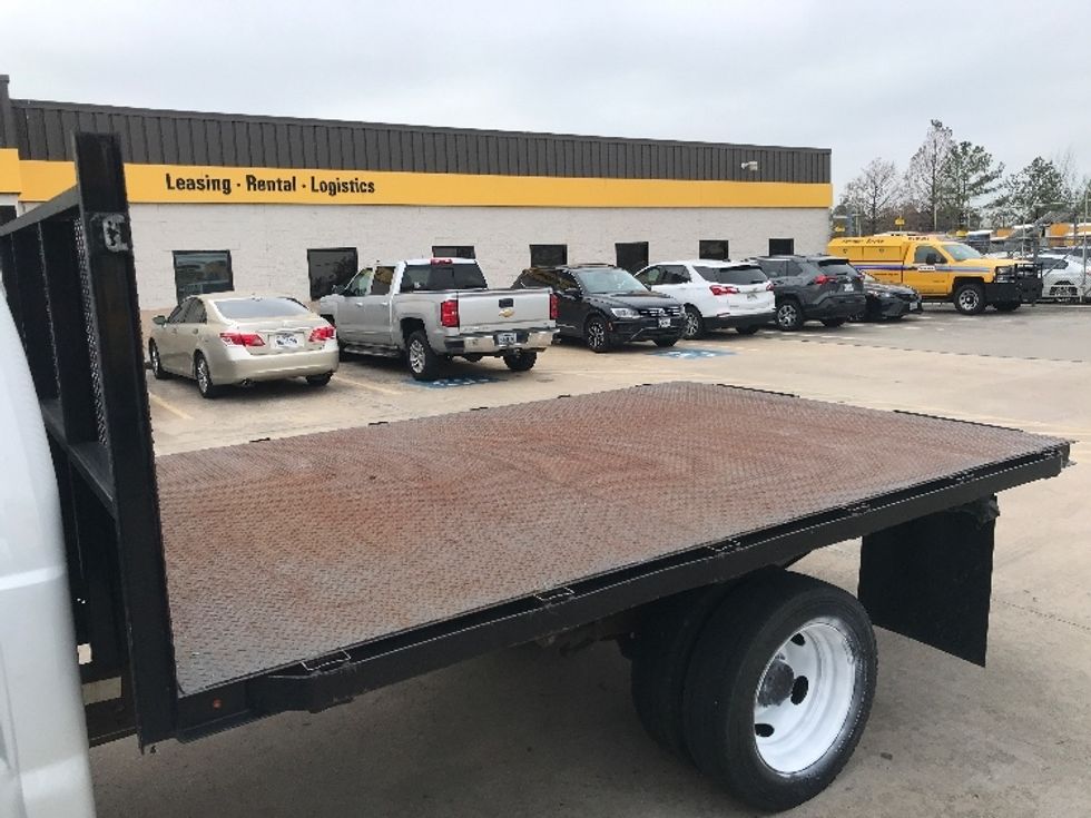 Flatbed Truck-Light and Medium Duty Trucks-Ford-2016-F550-Houston-TX-94,570\n\t\tmiles-$ 33,500 - Image 25
