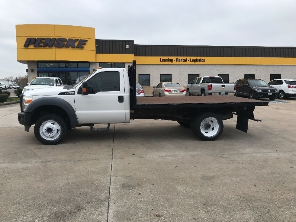 Flatbed Truck-Light and Medium Duty Trucks-Ford-2016-F550-Houston-TX-94,570\n\t\tmiles-$ 33,500 - Image 4