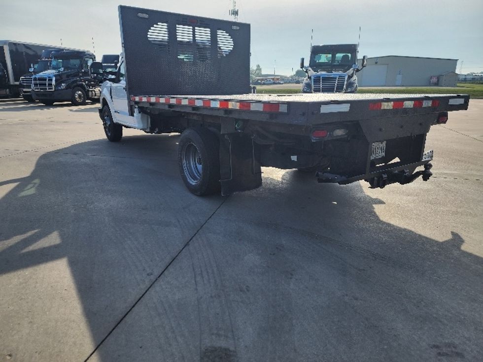 Flatbed Truck-Light and Medium Duty Trucks-Ford-2017-F350-Elkhart-IN-186,411\n\t\tmiles-$ 37,250 - Image 6