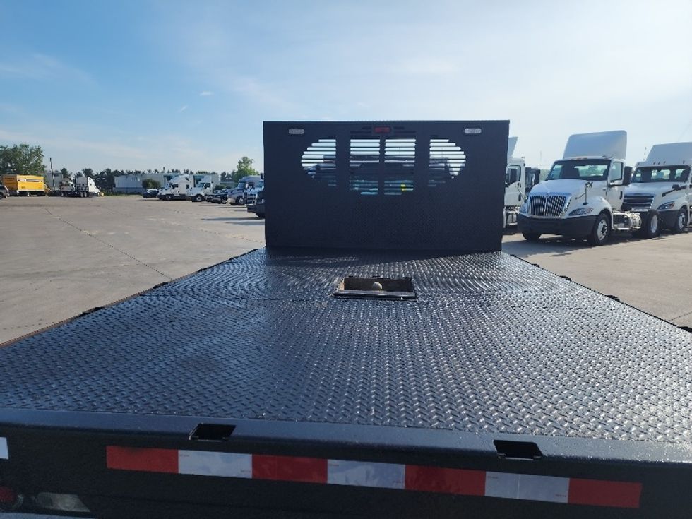 Flatbed Truck-Light and Medium Duty Trucks-Ford-2017-F350-Elkhart-IN-186,411\n\t\tmiles-$ 37,250 - Image 8