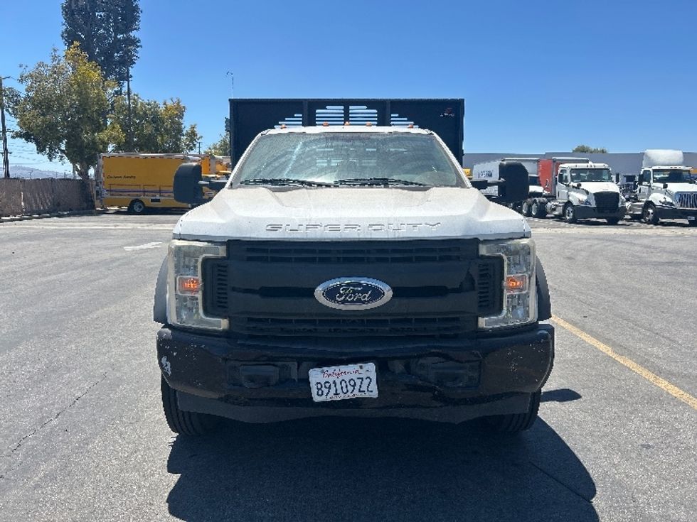 Flatbed Truck-Light and Medium Duty Trucks-Ford-2017-F450-Torrance-CA-112,814\n\t\tmiles-$ 33,000 - Image 2