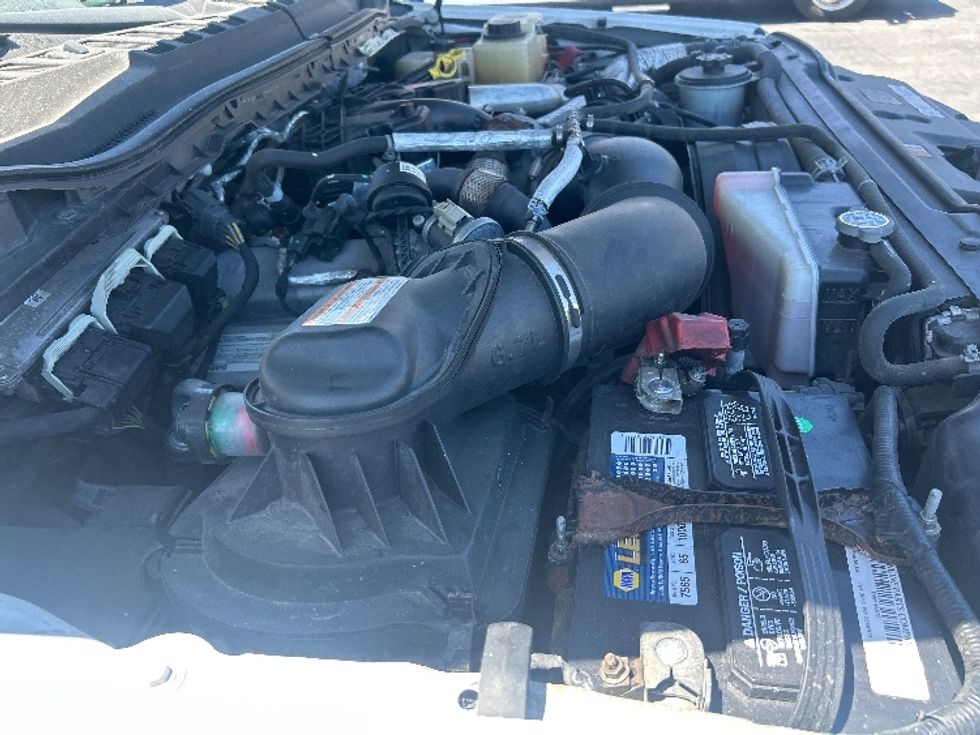 Flatbed Truck-Light and Medium Duty Trucks-Ford-2017-F450-Torrance-CA-112,814\n\t\tmiles-$ 33,000 - Image 23