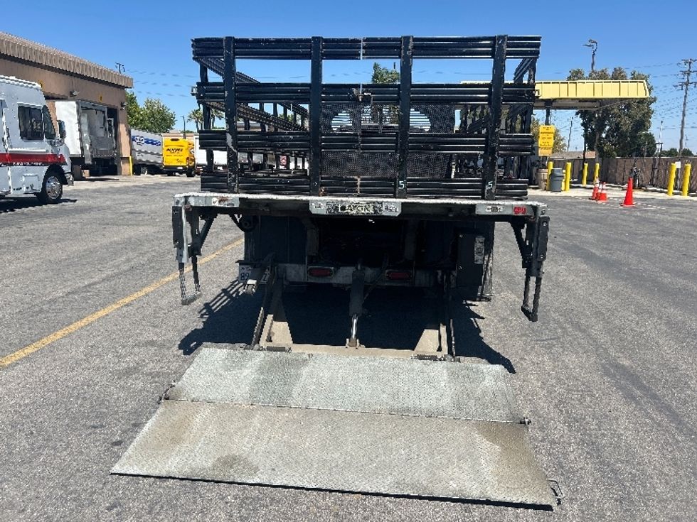 Flatbed Truck-Light and Medium Duty Trucks-Ford-2017-F450-Torrance-CA-112,814\n\t\tmiles-$ 33,000 - Image 9
