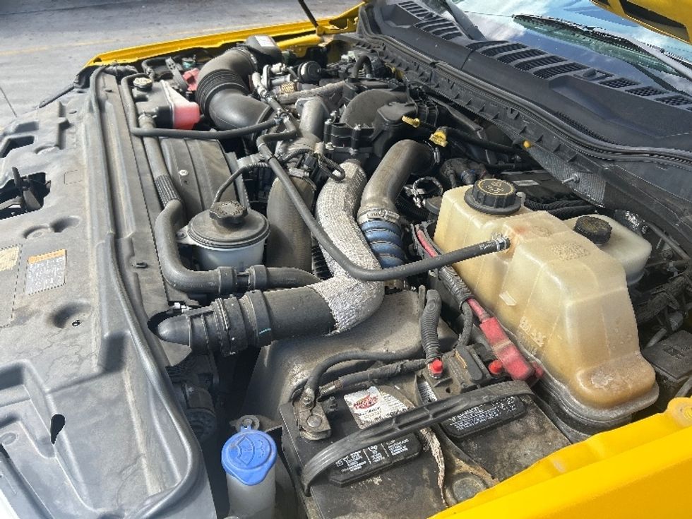 Flatbed Truck-Light and Medium Duty Trucks-Ford-2018-F450-Fontana-CA-102,611\n\t\tmiles-$ 32,250 - Image 24