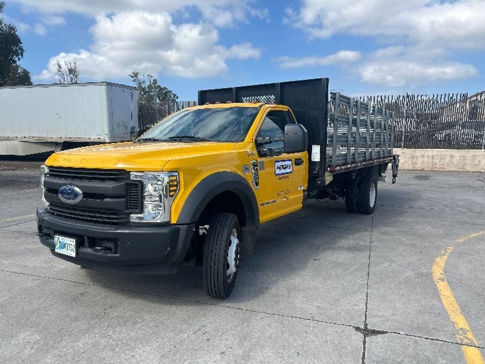 Flatbed Truck-Light and Medium Duty Trucks-Ford-2018-F450-Fontana-CA-102,611\n\t\tmiles-$ 32,250 - Image 3