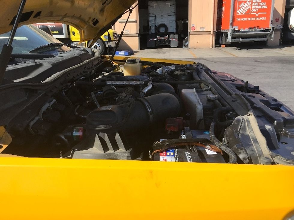 Flatbed Truck-Light and Medium Duty Trucks-Ford-2018-F450-La Mirada-CA-116,588\n\t\tmiles-$ 31,000 - Image 23