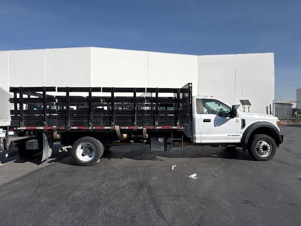 Flatbed Truck-Light and Medium Duty Trucks-Ford-2018-F550-Torrance-CA-150,029\n\t\tmiles-$ 37,500 - Image 15